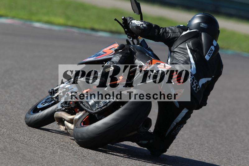 /Archiv-2022/64 19.09.2022.09 Plüss Moto Sport Yamaha Fun Day ADR/Sportfahrer/backside